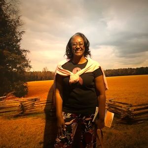 Meet your Posher, Linda